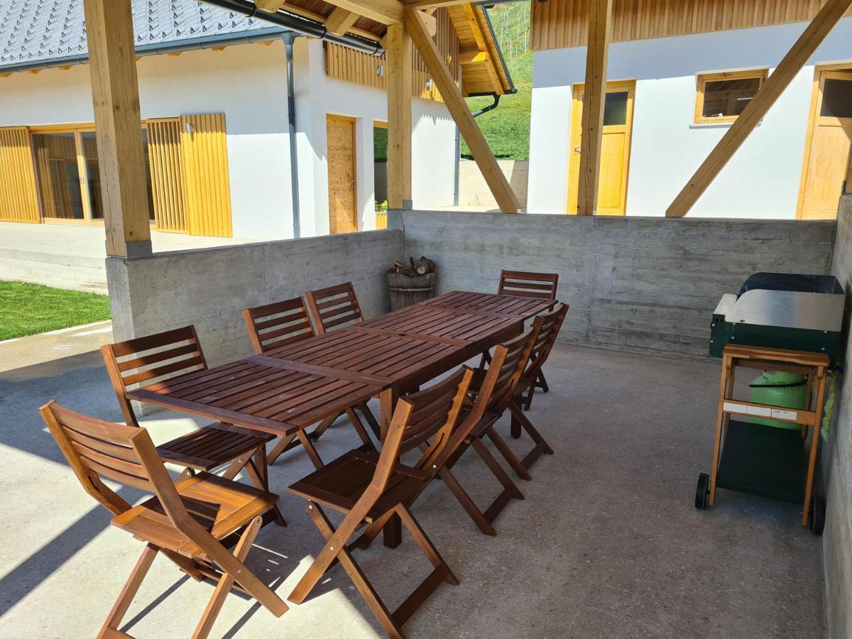 Gasthaus Hisa Sonca Toti Breg Svecina Exterior foto