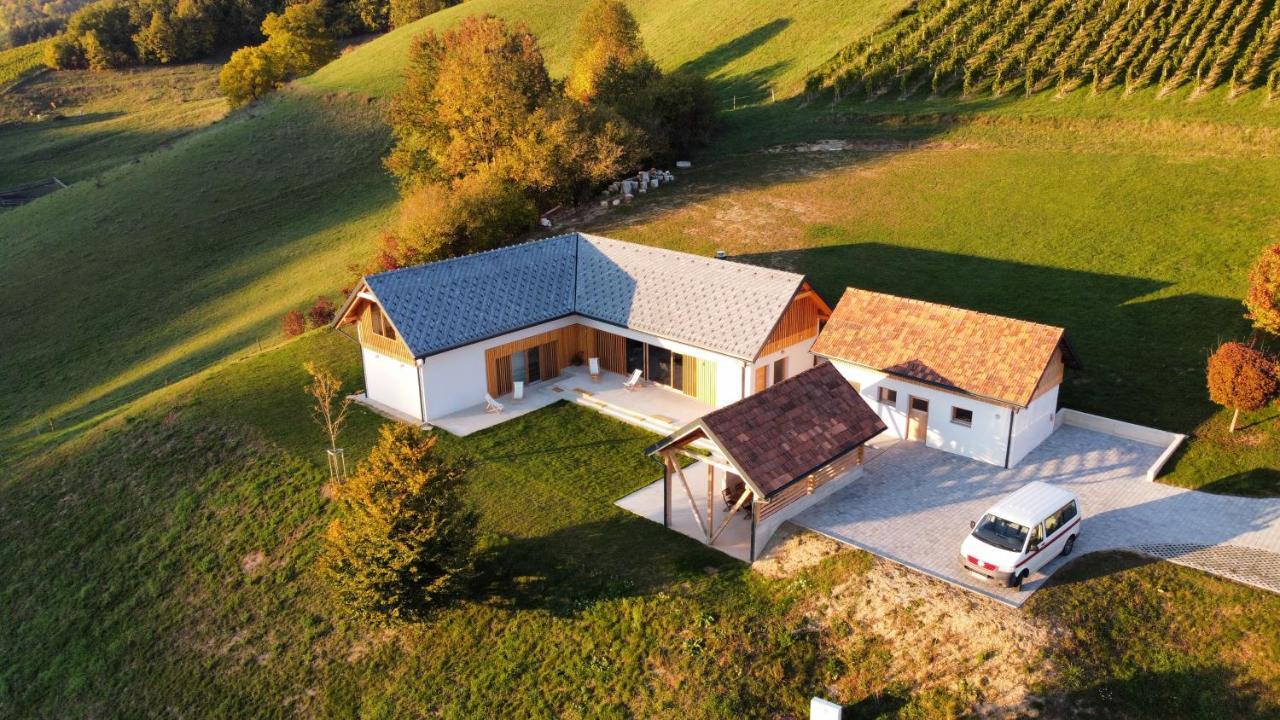 Gasthaus Hisa Sonca Toti Breg Svecina Exterior foto